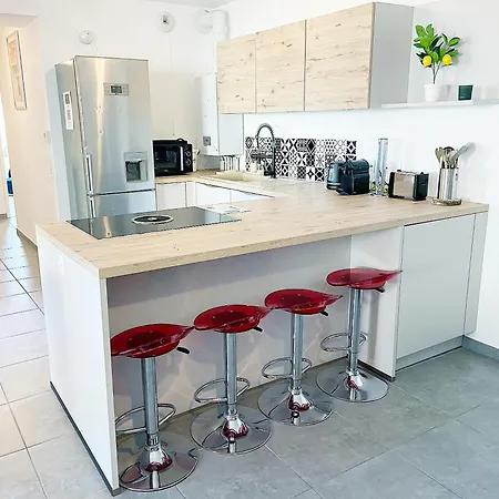 Chez Pablo, Maison Avec Jardin Et Parking Prive Holiday home *