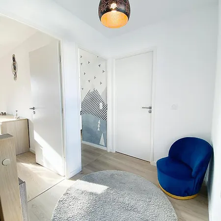 Holiday home Chez Pablo, Maison Avec Jardin Et Parking Prive Reims