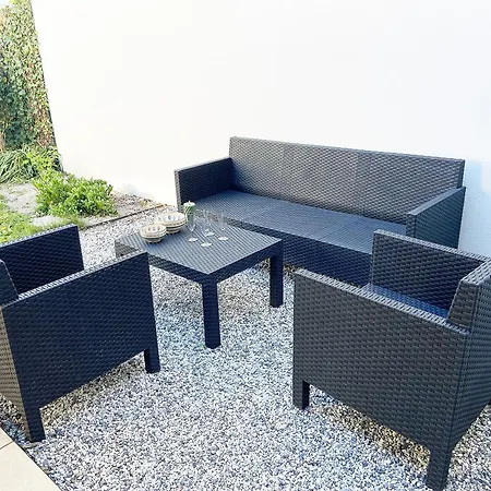 Holiday home Chez Pablo, Maison Avec Jardin Et Parking Prive Reims